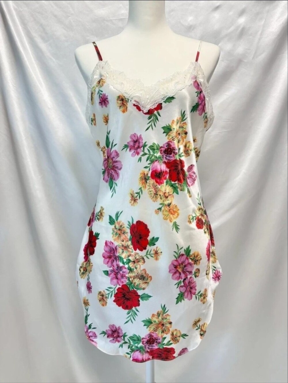 Victoria's Secret White Floral Lace Trim Satin Chemise